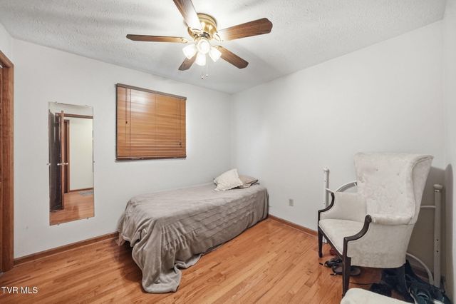 529 Old Gray Station Road, Johnson City, TN 37615