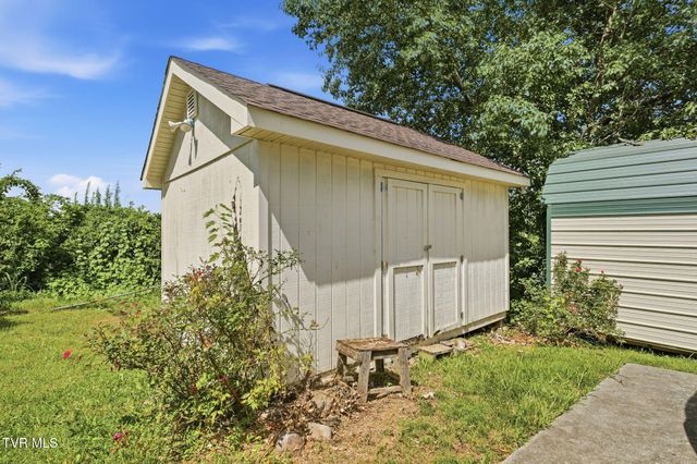 529 Old Gray Station Road, Johnson City, TN 37615