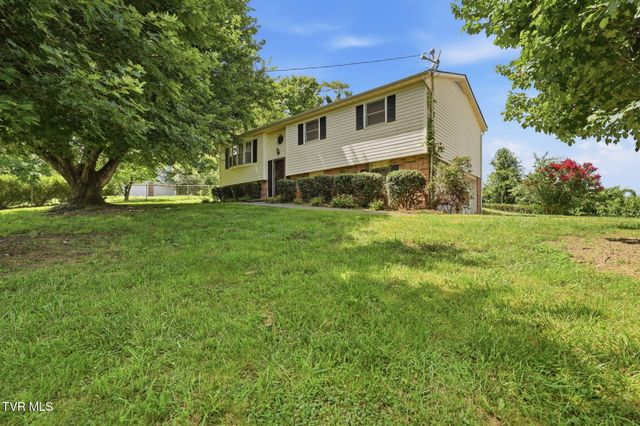 529 Old Gray Station Road, Johnson City, TN 37615