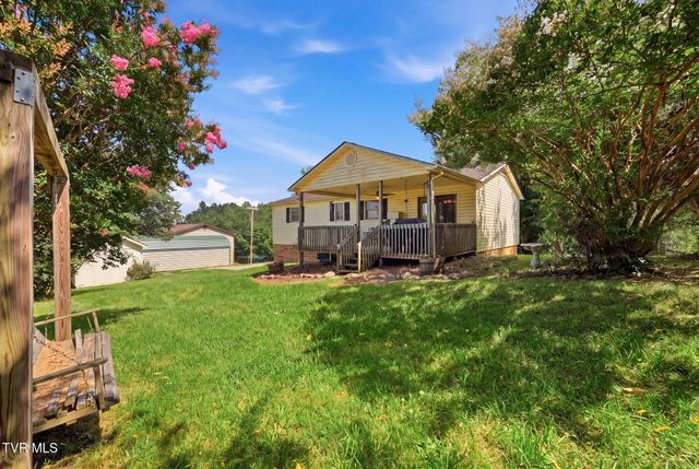 529 Old Gray Station Road, Johnson City, TN 37615