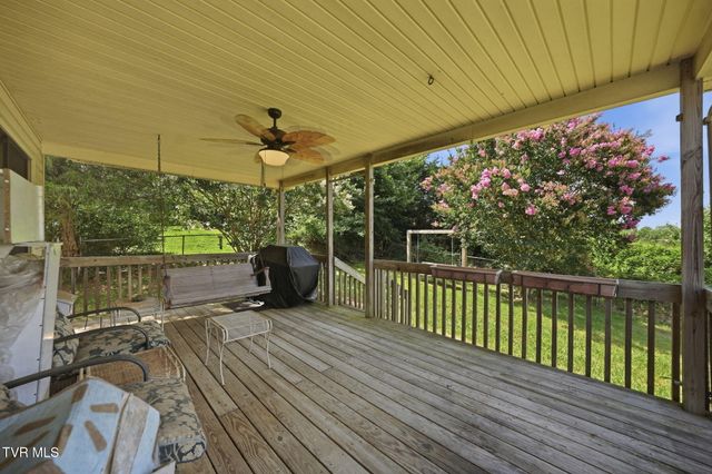529 Old Gray Station Road, Johnson City, TN 37615
