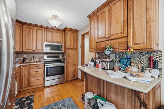 529 Old Gray Station Road, Johnson City, TN 37615
