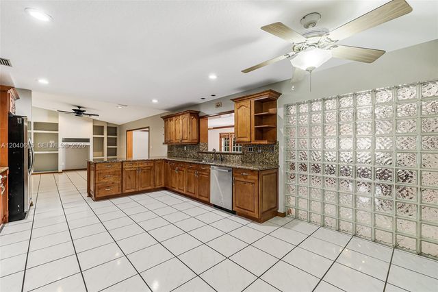 14941 SW 164th Terrace, Miami, FL 33187