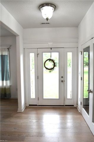 1301 Sanderson RD, Chesapeake, VA 23322