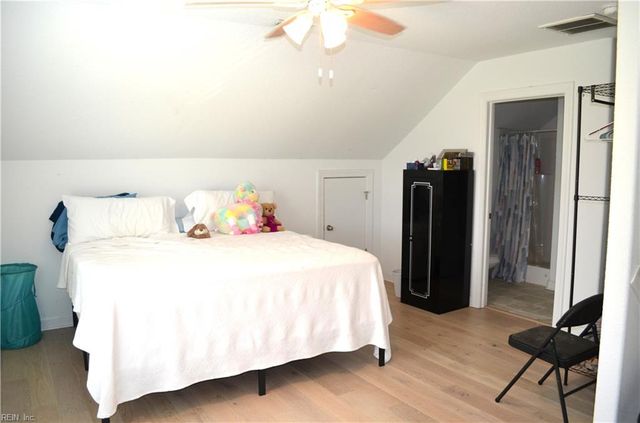 1301 Sanderson RD, Chesapeake, VA 23322