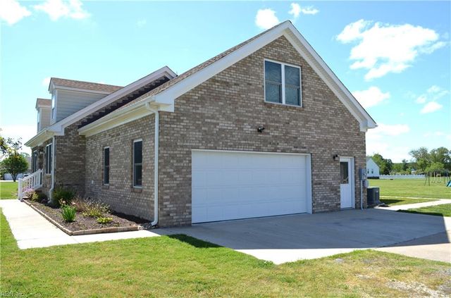 1301 Sanderson RD, Chesapeake, VA 23322