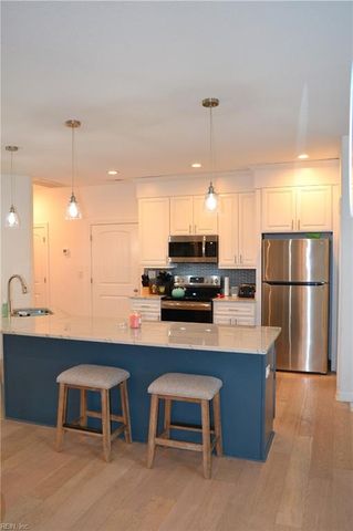 1301 Sanderson RD, Chesapeake, VA 23322