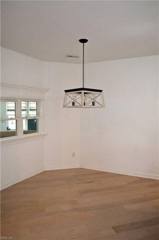 1301 Sanderson RD, Chesapeake, VA 23322