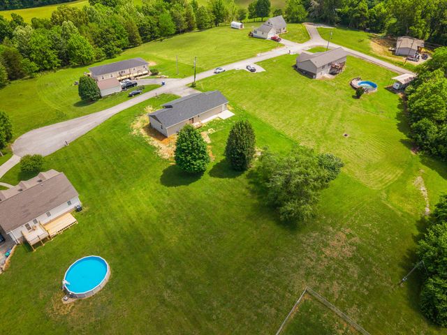 140 Deluca Drive, Science Hill, KY 42553