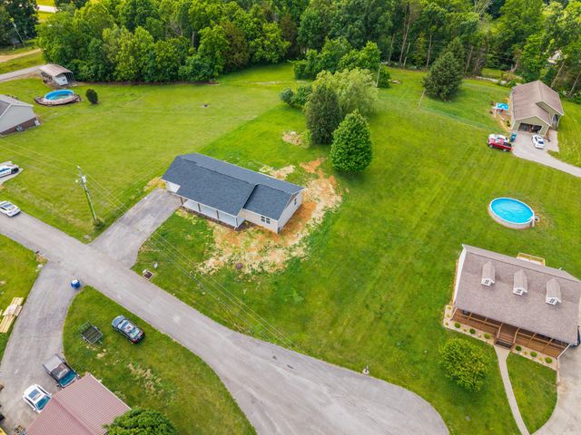 140 Deluca Drive, Science Hill, KY 42553