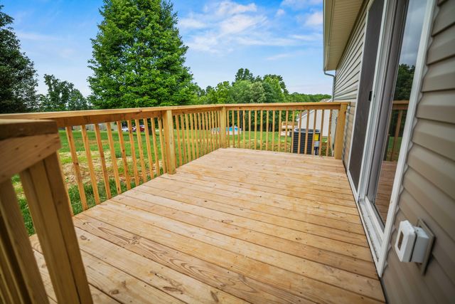 140 Deluca Drive, Science Hill, KY 42553
