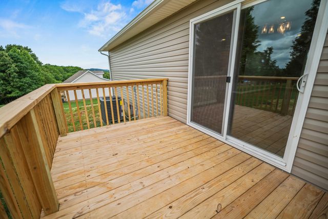 140 Deluca Drive, Science Hill, KY 42553