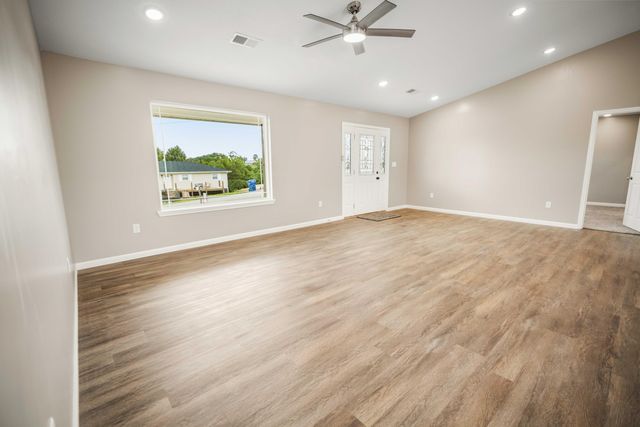 140 Deluca Drive, Science Hill, KY 42553