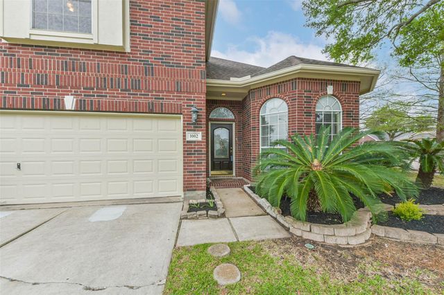 1002 Bristol Way, Pearland, TX 77584