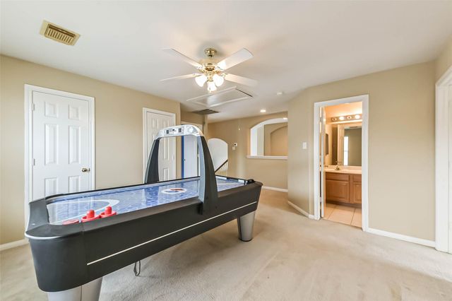 1002 Bristol Way, Pearland, TX 77584