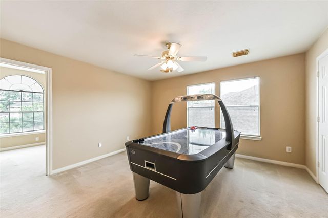 1002 Bristol Way, Pearland, TX 77584