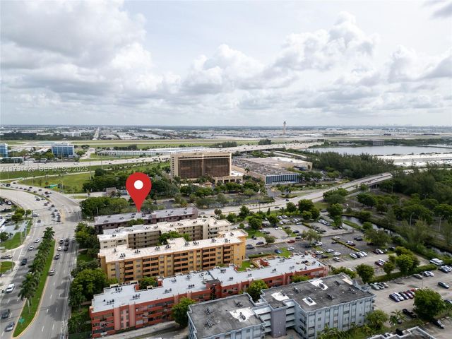 605 NW 72nd Avenue 406, Miami, FL 33126