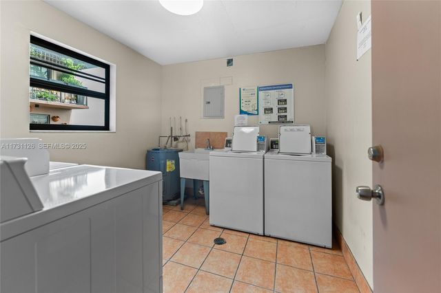 605 NW 72nd Avenue 406, Miami, FL 33126