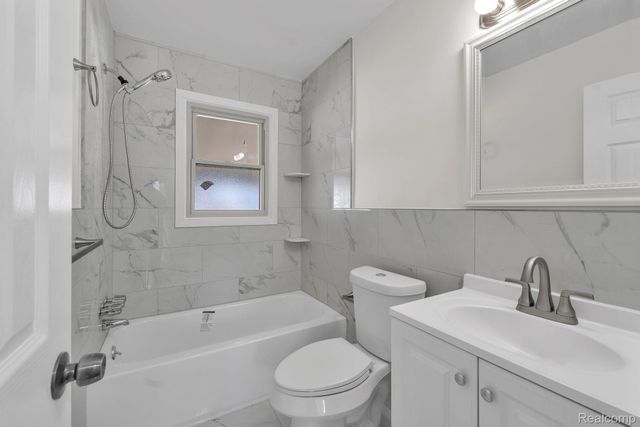 1645 Regene Street, Westland, MI 48186