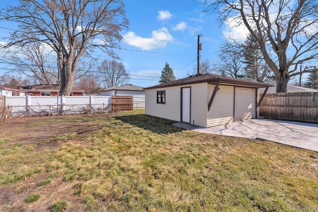 1645 Regene Street, Westland, MI 48186