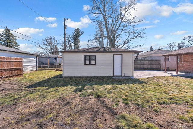 1645 Regene Street, Westland, MI 48186