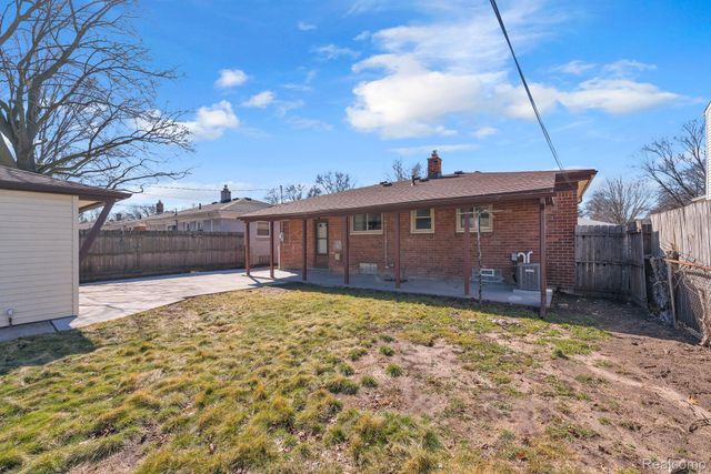 1645 Regene Street, Westland, MI 48186