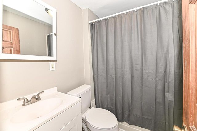 1218 N Memorial DRIVE, Racine, WI 53404