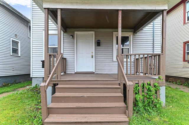1218 N Memorial DRIVE, Racine, WI 53404