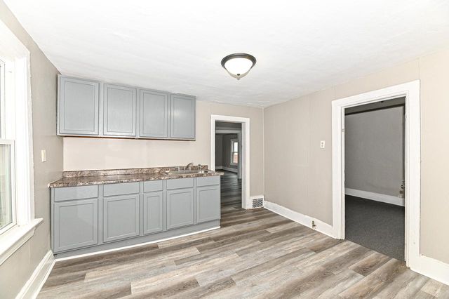 1218 N Memorial DRIVE, Racine, WI 53404