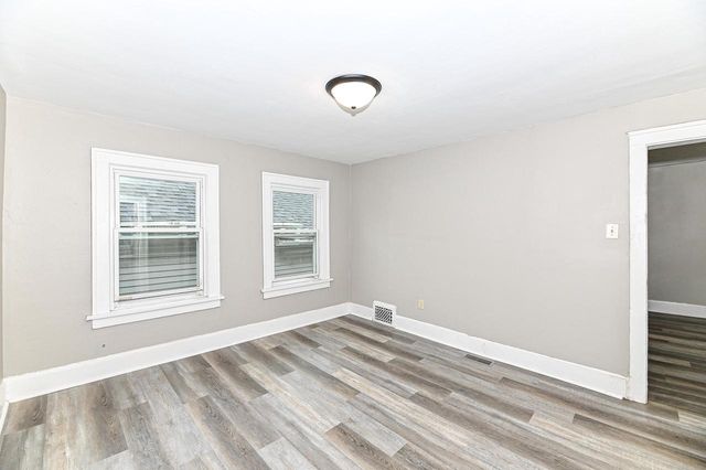 1218 N Memorial DRIVE, Racine, WI 53404