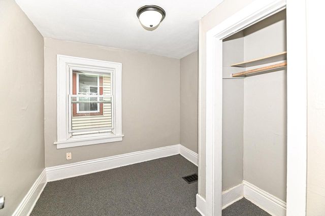 1218 N Memorial DRIVE, Racine, WI 53404
