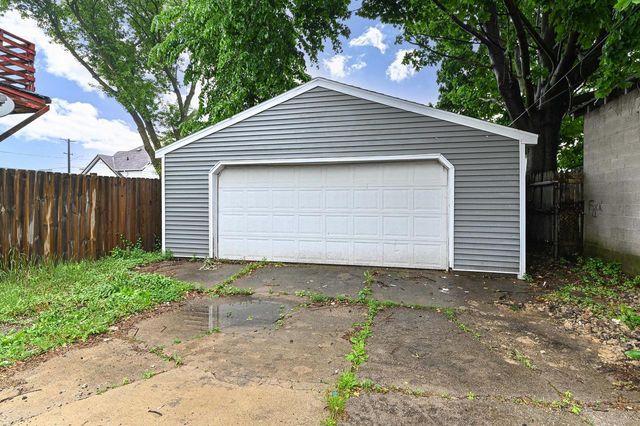 1218 N Memorial DRIVE, Racine, WI 53404