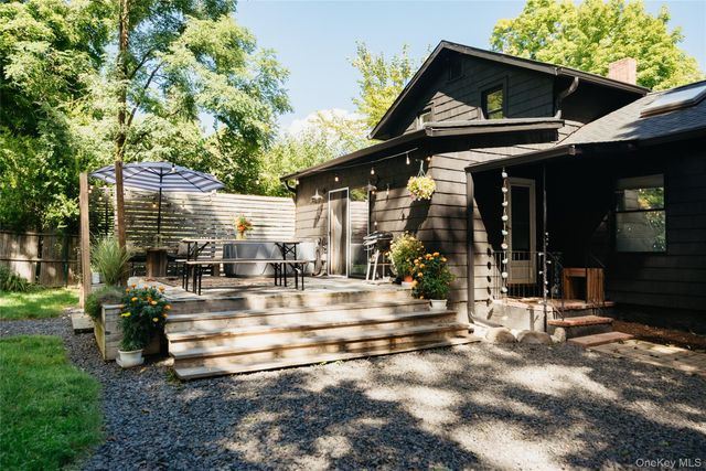 1 N Ohioville Road, New Paltz, NY 12561