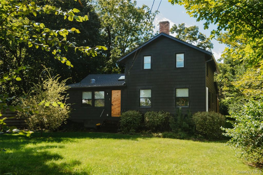 1 N Ohioville Road, New Paltz, NY 12561