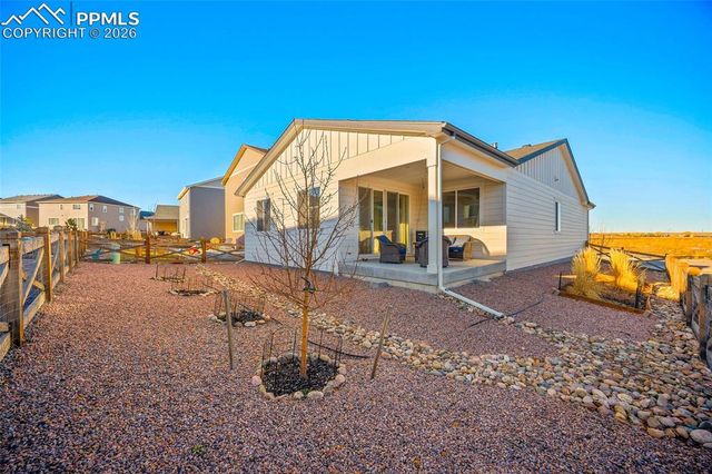 5662 Last Chance Drive, Colorado Springs, CO 80927