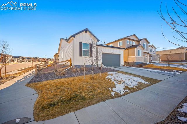 5662 Last Chance Drive, Colorado Springs, CO 80927