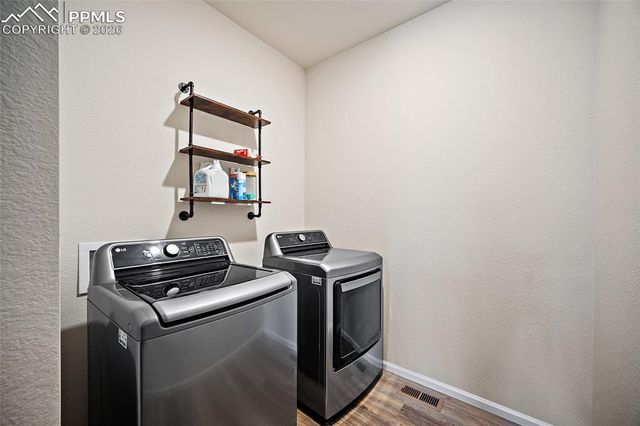 5662 Last Chance Drive, Colorado Springs, CO 80927