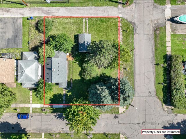 1406 99th Avenue W, Duluth, MN 55808