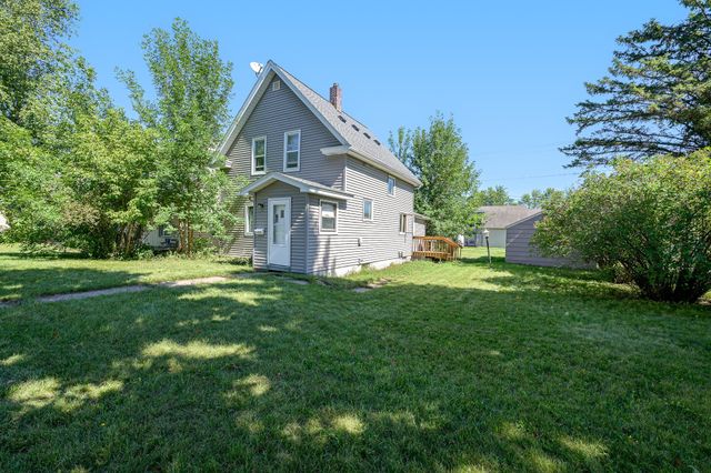 1406 99th Avenue W, Duluth, MN 55808
