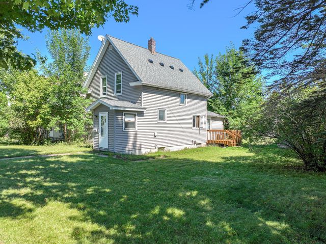 1406 99th Avenue W, Duluth, MN 55808