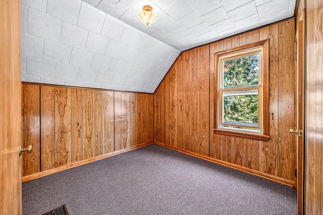 1406 99th Avenue W, Duluth, MN 55808