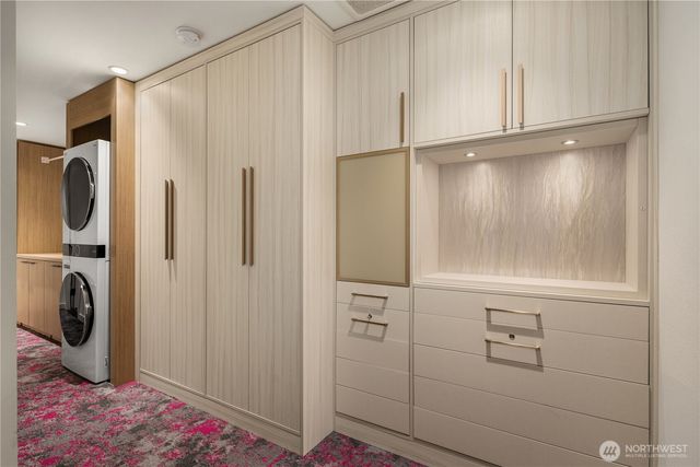 73 E Lynn St, Seattle, WA 98102