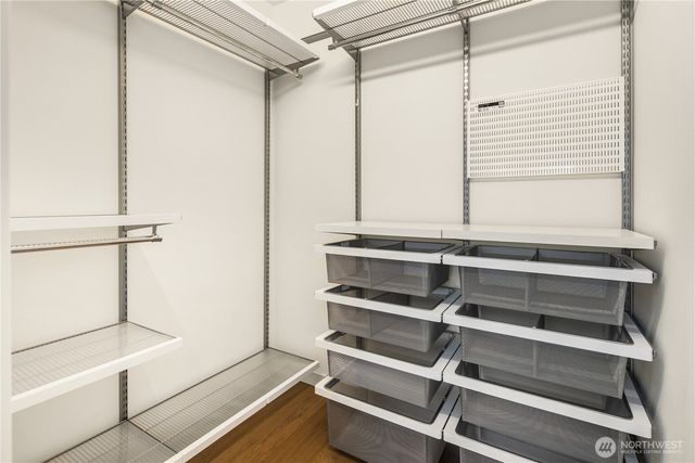 73 E Lynn St, Seattle, WA 98102