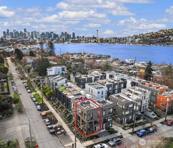 73 E Lynn St, Seattle, WA 98102