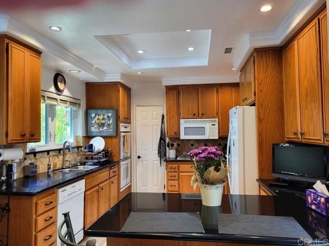 1879 Fox Bridge CT., Fallbrook, CA 92028