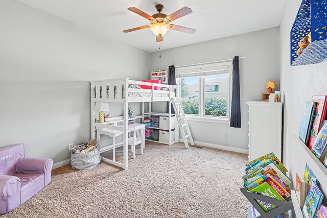 1812 W 3rd Street, Pella, IA 50219