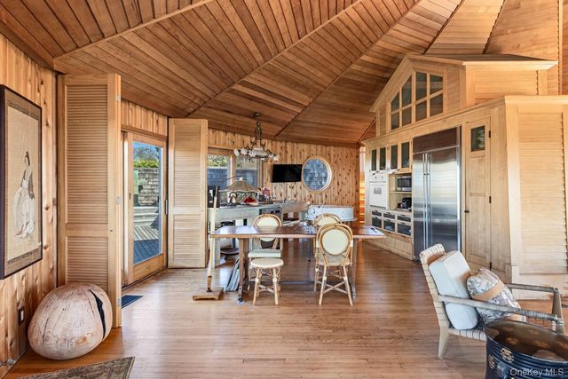 1 Steels Walk, Water Island, NY 11772