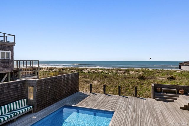 1 Steels Walk, Water Island, NY 11772