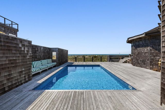 1 Steels Walk, Water Island, NY 11772
