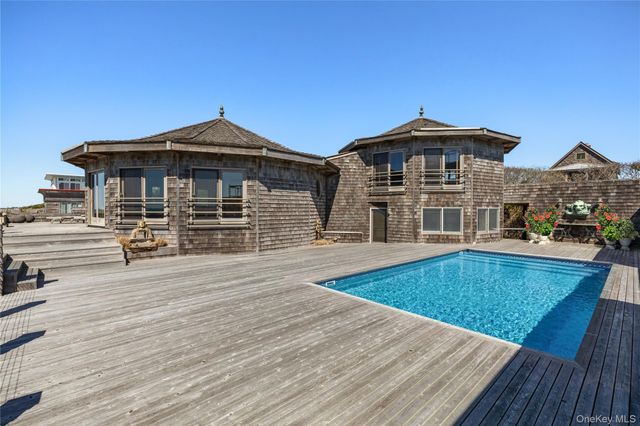 1 Steels Walk, Water Island, NY 11772